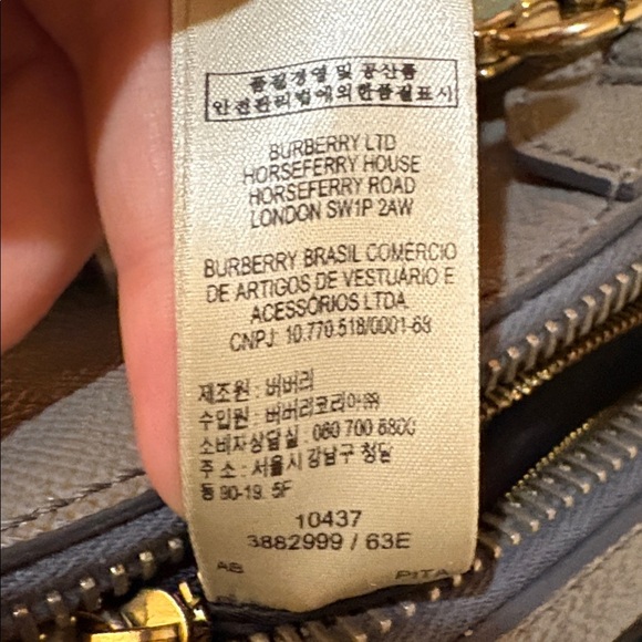 Burberry Gray Crossbody Bag and hand bag with lock and key. - Picture 15 of 16